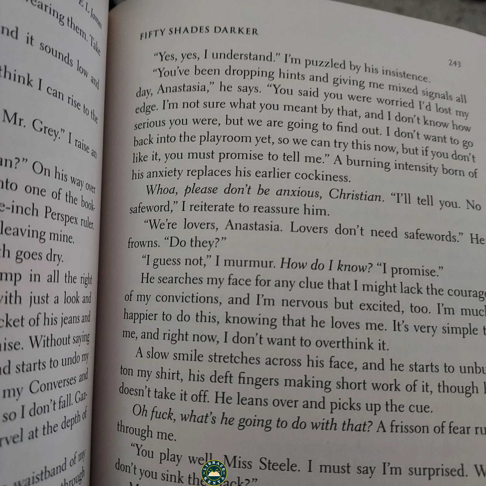 Fifty Shades Darker Book II Paperback – by E. L. James - Image 4