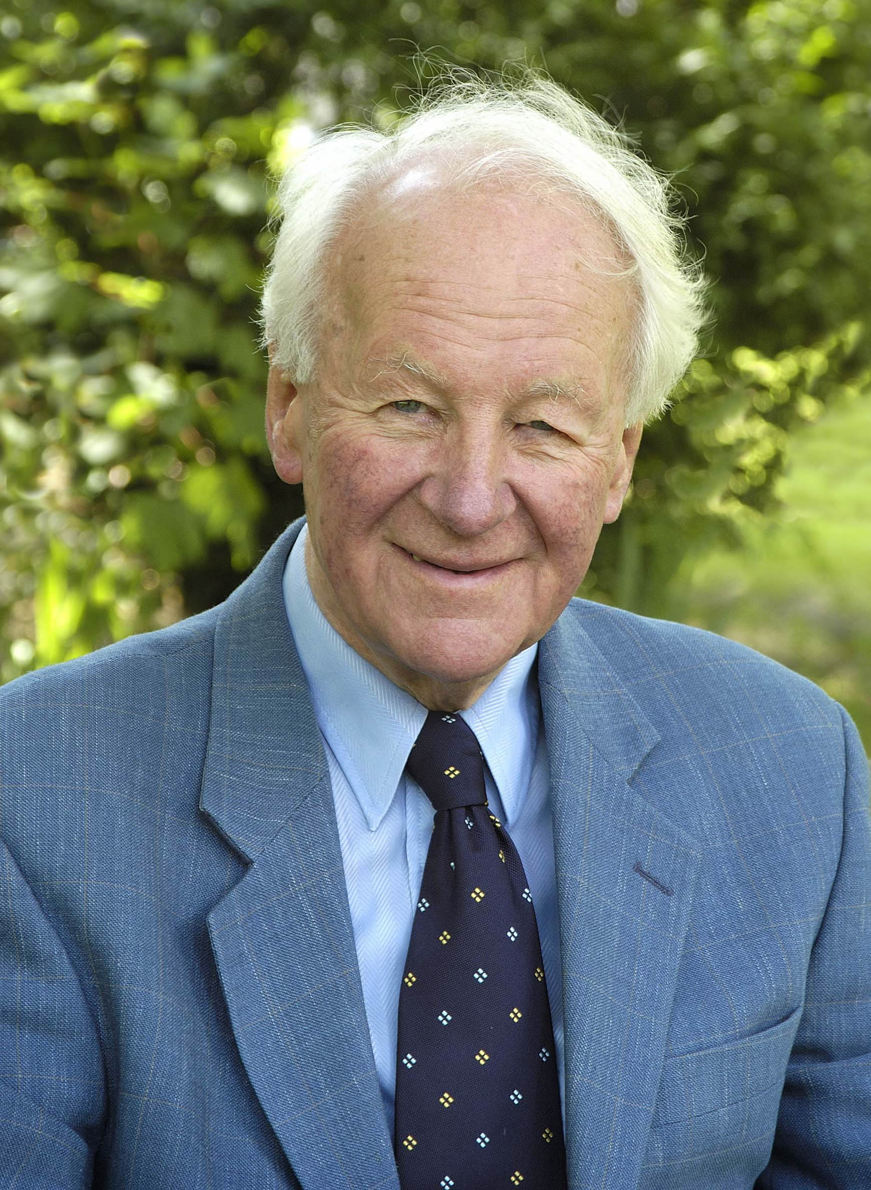 Reasoned Faith, Christian Belief & Evidence for Christianity by John Stott | Understanding Why Christianity Makes Sense - Image 2